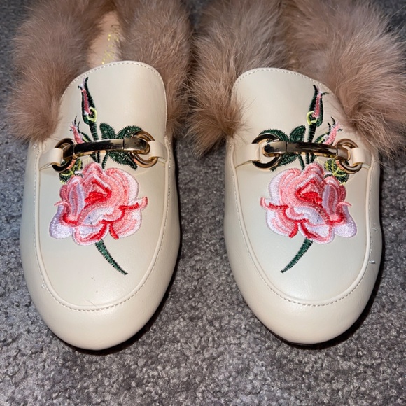 Chase + Chloe Slip on Mules Slippers - Picture 2 of 6